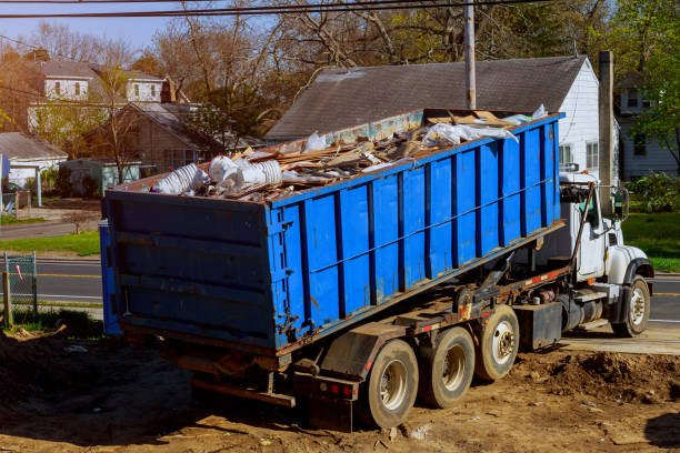 Best Yard Cleanup Services  in Winthrop, IA